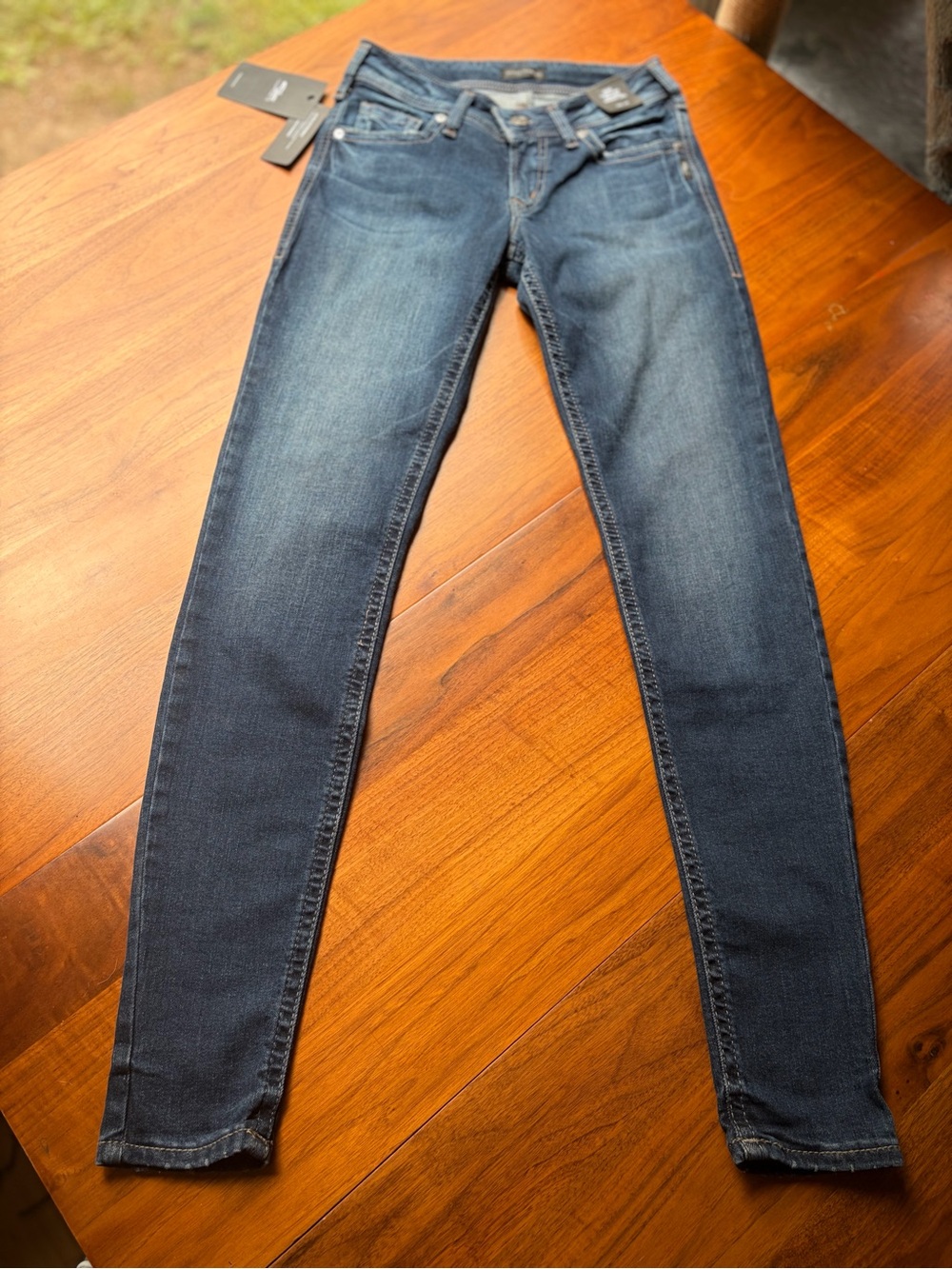 Silver Jeans Suki Curvy Fit Mid Rise Skinny Leg Indigo NWT W27 L31